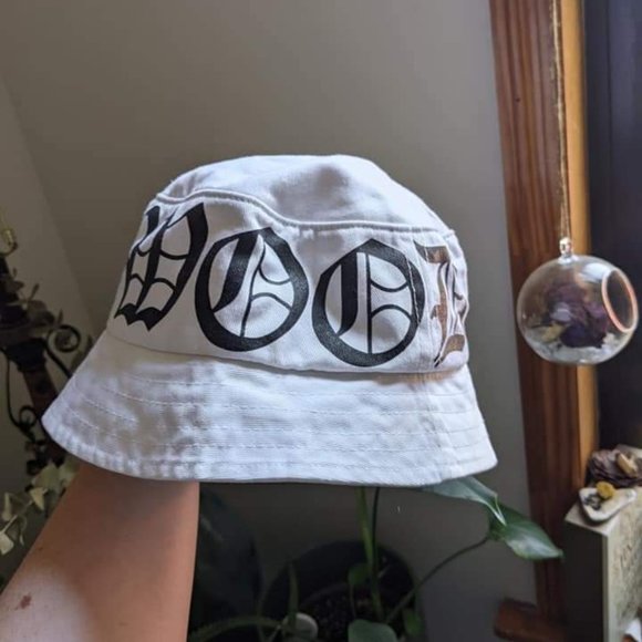 Badwood bucket hat